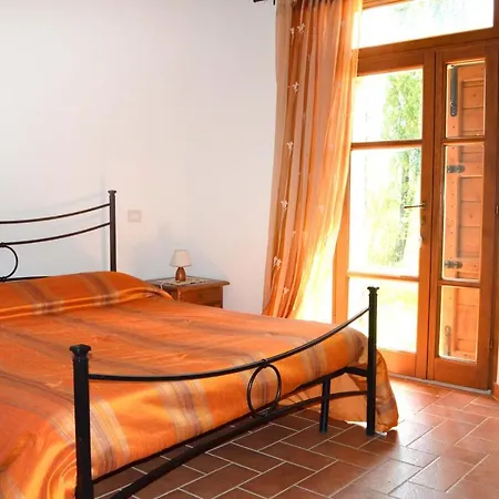 Aparthotel Casale Santa Maria Lucignano